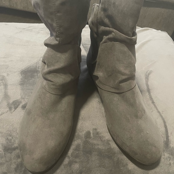 Avenue CloudWalkers Soft Serena Booties Size 9.5W - Picture 2 of 7